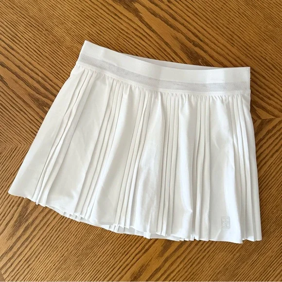 NIKE Court Advantage Dri-Fit Pleated Tennis Skirt - White - Picture 1 of 8